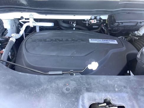 Certified 2019 Honda Passport Touring image 8
