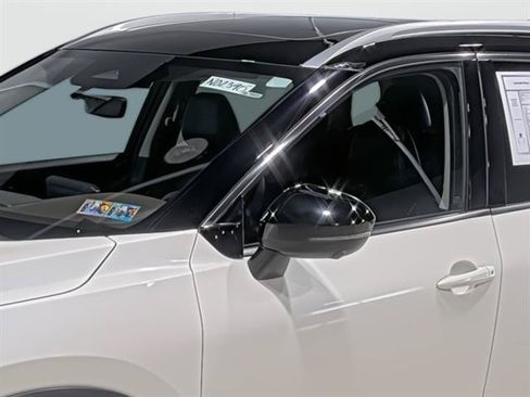 Used 2023 Nissan Rogue SL w/ SL Premium Package AWD/4WD image 8