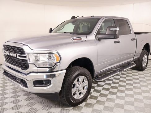 Used 2024 RAM 2500 Big Horn w/ Bed Utility Group image 9