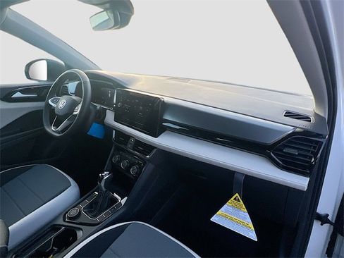 New 2026 Volkswagen Taos S image 28