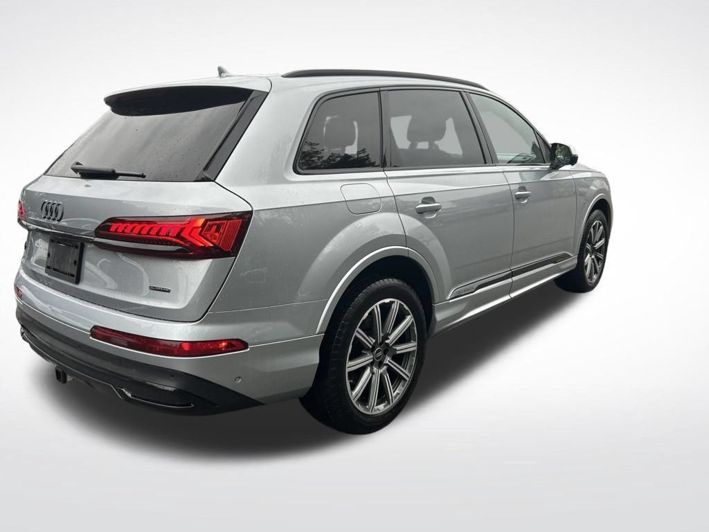 Used 2023 Audi Q7 2.0T Premium Plus w/ Premium Plus Package AWD/4WD image 6
