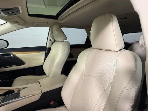 Used 2022 Lexus RX 350L Premium w/ Premium Package AWD/4WD image 17