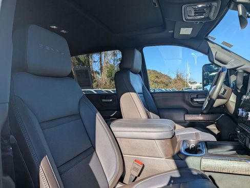 Certified 2023 GMC Sierra 2500 Denali image 29