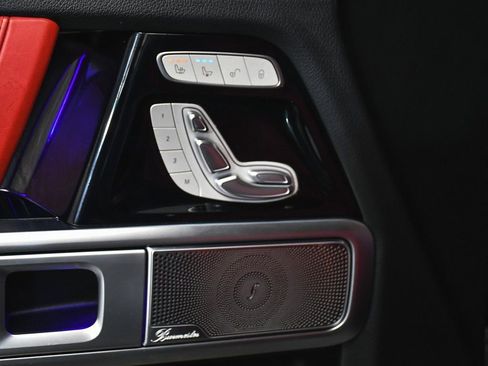 Used 2021 Mercedes-Benz G 550 image 11