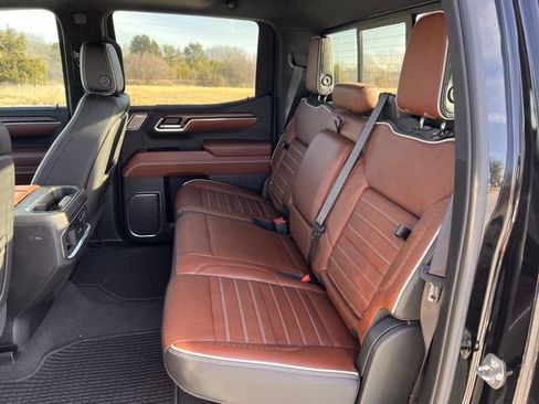 Used 2023 GMC Sierra 1500 Denali Ultimate image 29