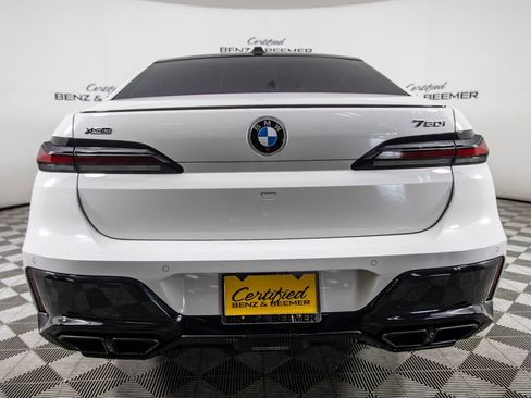 Used 2023 BMW 760i xDrive w/ Executive Package AWD/4WD image 7
