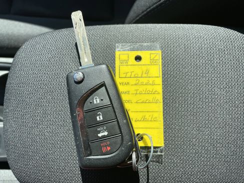 Used 2025 Toyota Corolla LE image 29