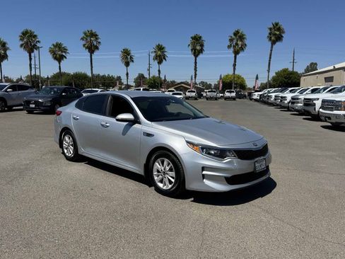 Used 2016 Kia Optima LX FWD image 2