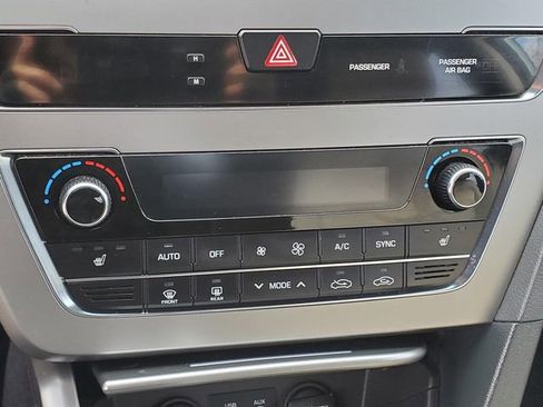 Used 2015 Hyundai Sonata Sport w/ Option Group 03 image 28