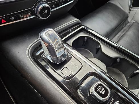 Used 2019 Volvo S60 T8 R-Design AWD/4WD image 26