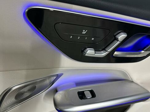 Used 2025 Mercedes-Benz GLC 300 GLC 300 image 21