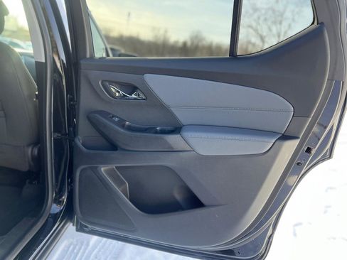 Used 2020 Chevrolet Traverse LT w/ LPO, Cargo Package image 39