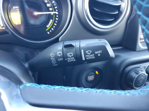 Used 2023 Jeep Wrangler Unlimited Rubicon 4xe image 15