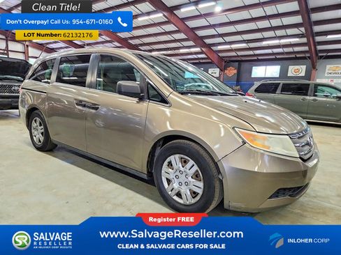 Used 2012 Honda Odyssey LX image 5