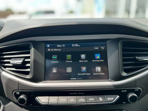 Used 2019 Hyundai Ioniq Limited FWD image 21