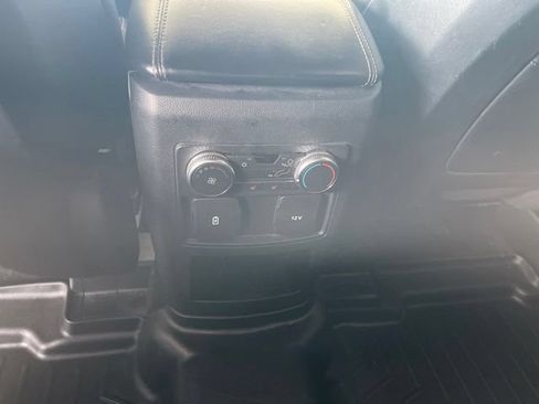 Used 2020 Ford Explorer XLT w/ Equipment Group 202A AWD/4WD image 26
