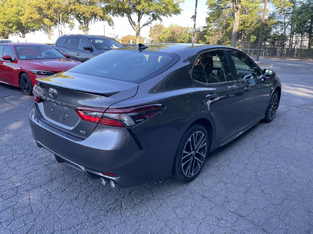 Used 2024 Toyota Camry SE w/ Convenience Package FWD image 6