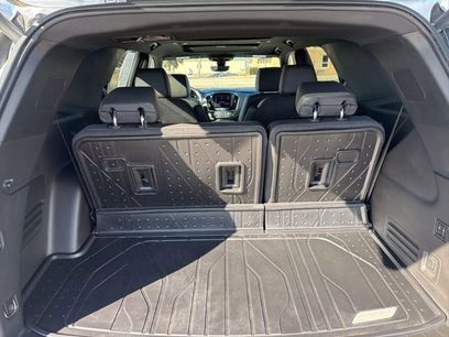 Used 2023 Chevrolet Traverse High Country