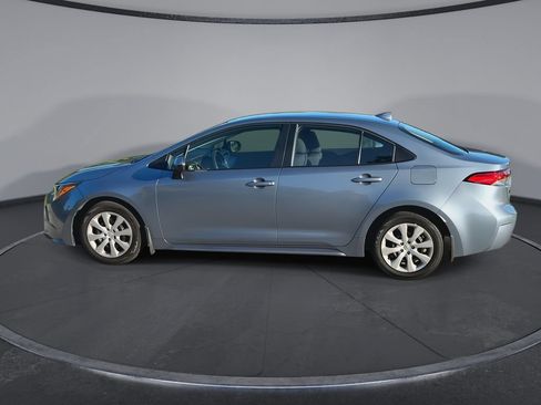 Used 2026 Toyota Corolla LE FWD image 5