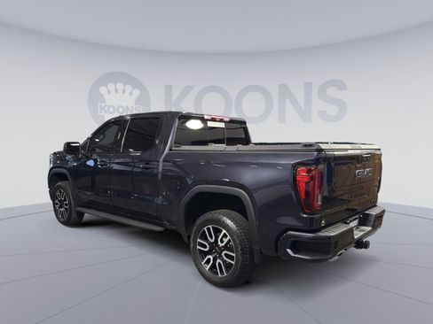 Used 2023 GMC Sierra 1500 AT4 w/ AT4 Premium Package AWD/4WD image 4
