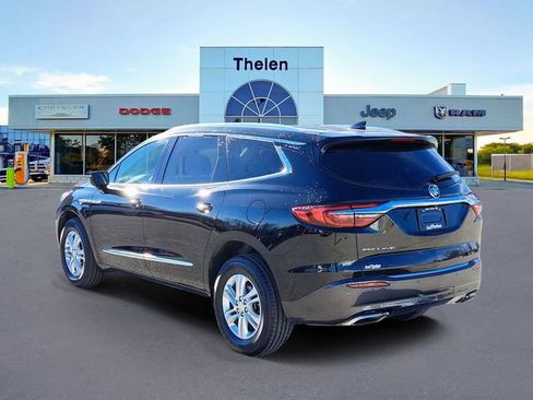 Used 2021 Buick Enclave Essence image 3