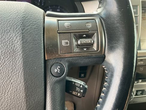 Used 2018 Lexus GX 460 Premium w/ Premium Package image 20