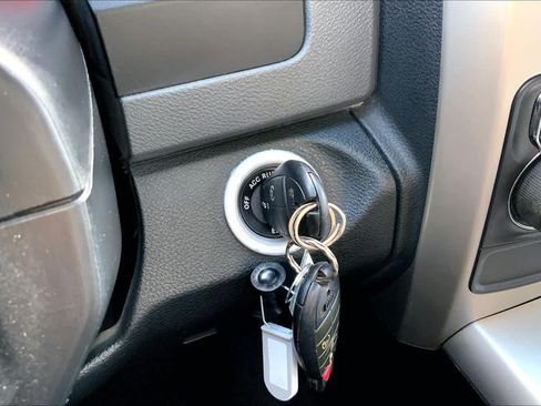 Used 2016 RAM 1500 Lone Star RWD image 14
