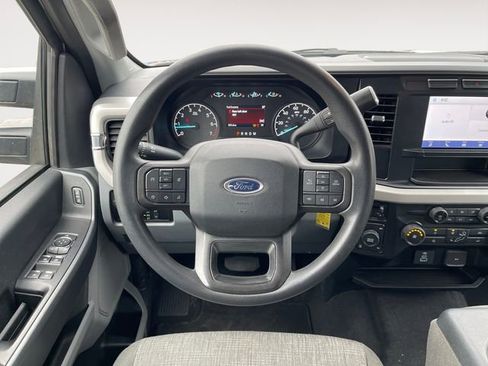 Used 2023 Ford F250 XLT image 12