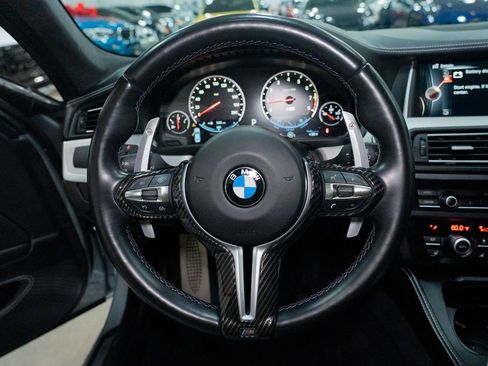 Used 2016 BMW M5 image 39