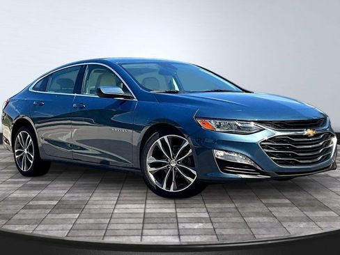 Used 2024 Chevrolet Malibu LT FWD image 3