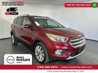Used 2017 Ford Escape Titanium video 2