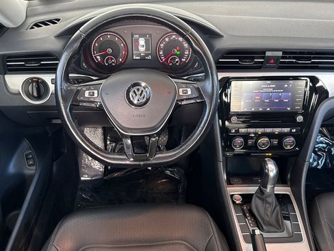 Used 2020 Volkswagen Passat 2.0T SE image 28