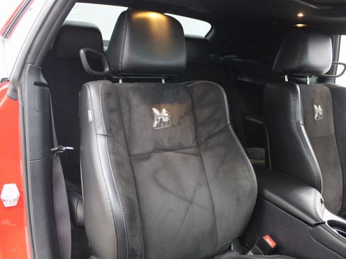 Used 2016 Dodge Challenger R/T Scat Pack image 32