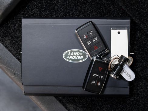 Used 2023 Land Rover Range Rover Long Wheelbase SE AWD/4WD image 75