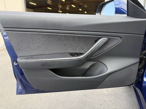 Used 2018 Tesla Model 3 Mid Range RWD image 19