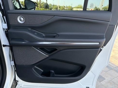 New 2026 Lincoln Navigator L Reserve image 20