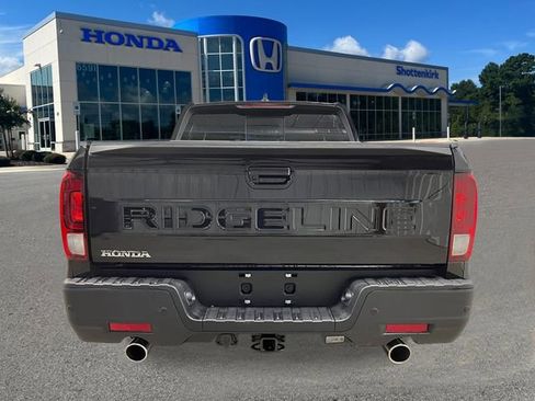 New 2026 Honda Ridgeline Black Edition image 4