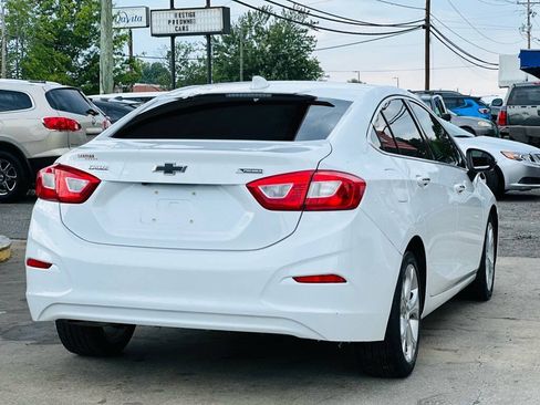 Used 2017 Chevrolet Cruze Premier FWD image 5