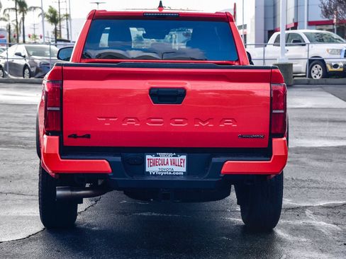 Certified 2024 Toyota Tacoma TRD Off-Road image 6