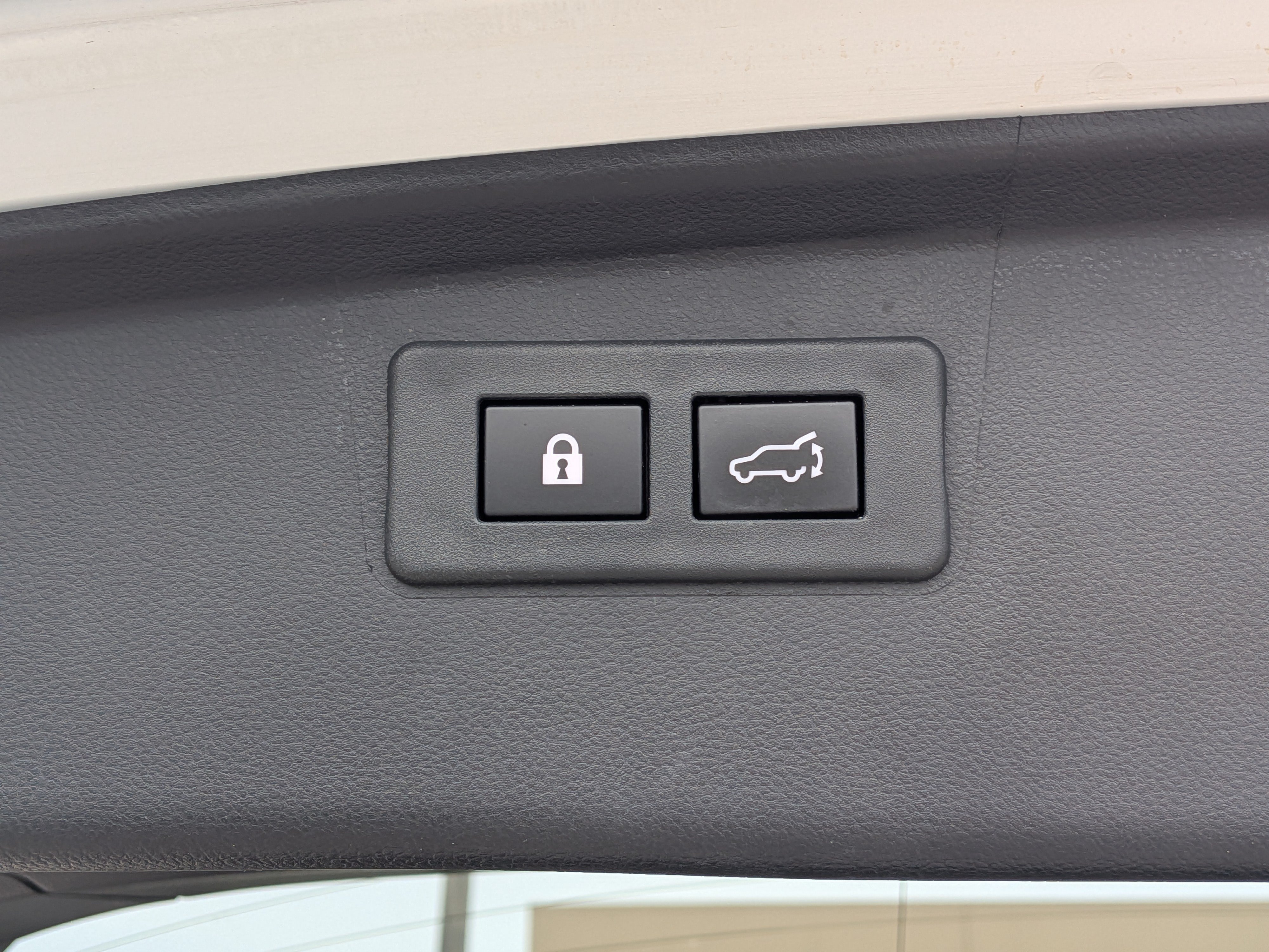 Certified 2023 Subaru Outback Touring XT AWD/4WD image 14