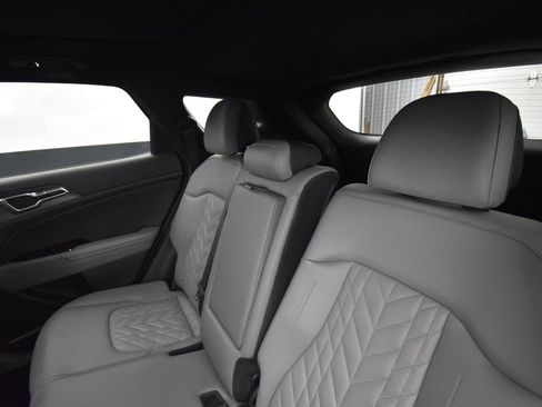 Certified 2023 Kia Sportage X-Line w/ X-Line Premium Package image 12