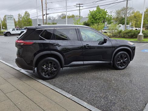 Used 2021 Nissan Rogue SV w/ Premium Package AWD/4WD image 16