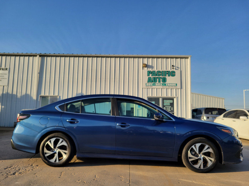 Used 2022 Subaru Legacy Premium AWD/4WD image 9