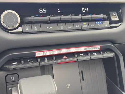 Certified 2026 Toyota Tundra Capstone AWD/4WD image 29
