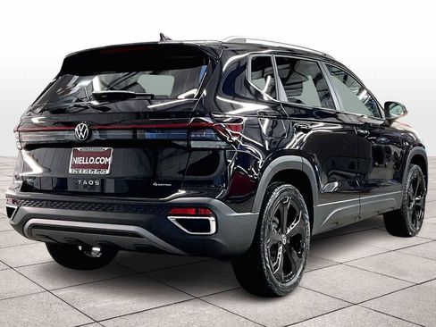 New 2026 Volkswagen Taos SEL image 4