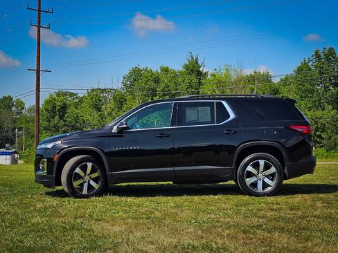 Used 2023 Chevrolet Traverse LT w/ LT Premium Package AWD/4WD image 7