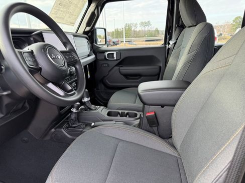 New 2026 Jeep Gladiator Sport image 9
