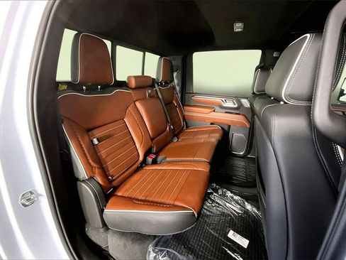 New 2026 GMC Sierra 2500 Denali Ultimate w/ Max Trailering Package image 11