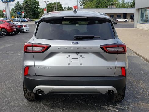 Used 2024 Ford Escape Active AWD/4WD image 4