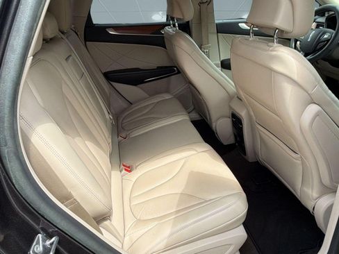 Used 2019 Lincoln MKC Select w/ Select Plus Package FWD image 29
